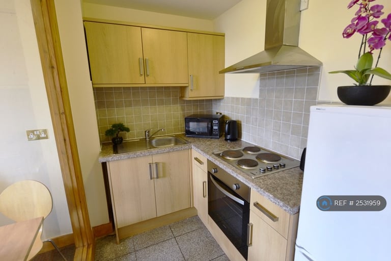 Studio flat in Legrams Mill Residence, Bradford, BD7 (#2531959)