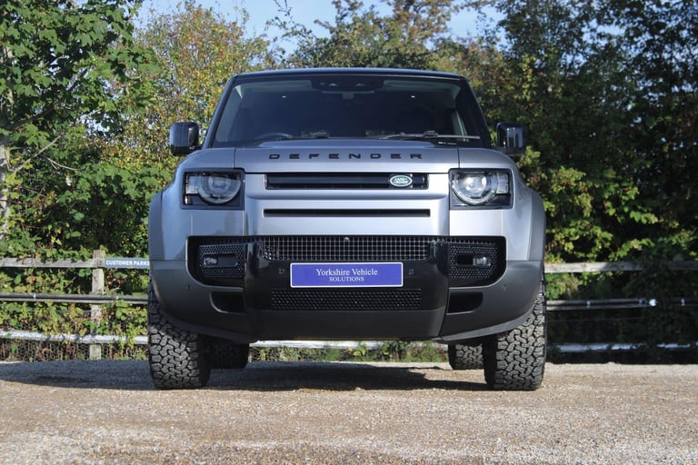 2021 Land Rover Defender 110 3.0 D250 MHEV SE Hard Top SUV Auto 4WD MWB Euro 6 (s/s) 5dr PANEL VA...