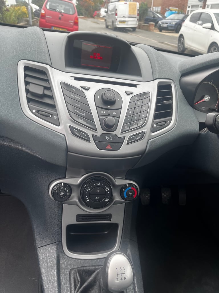 Ford, FIESTA, Hatchback, 2010, Manual, 1242 (cc), 3 doors