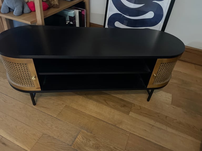 Free tv cabinet 