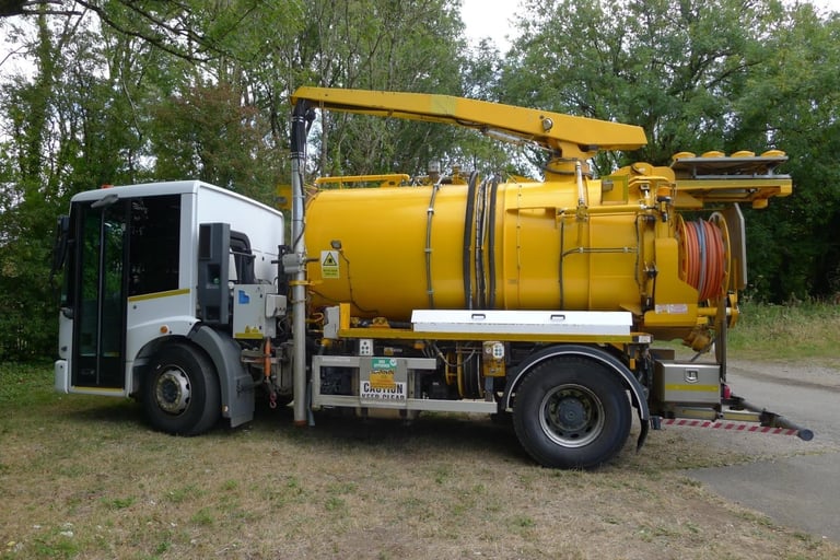 Mercedes Econic 1830 Whale Medium Volume JetVac / Gully Sucker. 