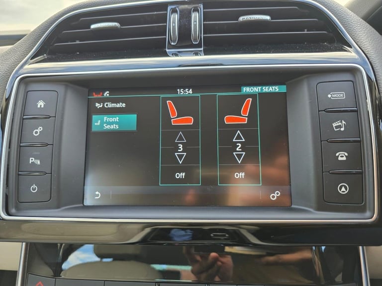 2016 Jaguar XE 2.0d Prestige Auto Euro 6 (s/s) 4dr Saloon Diesel Automatic