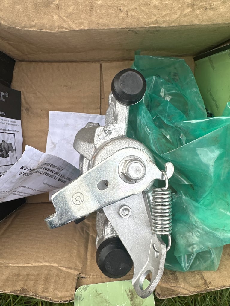NEW Renault van brake caliper 2012-24