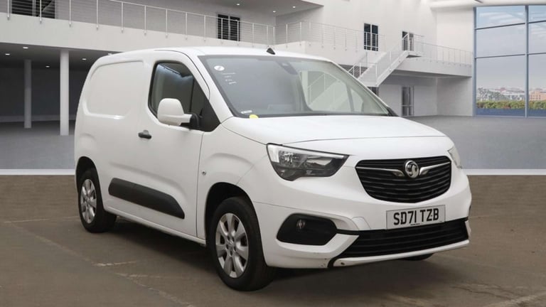image for 2021 Vauxhall Combo 1.5 Combo 2000 Griffin Edition TD Panel Van Diesel Manual