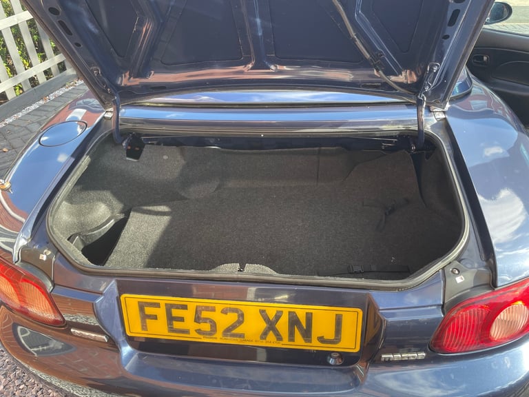 Mazda, MX-5, Convertible, 2002, Manual, 1597 (cc), 2 doors