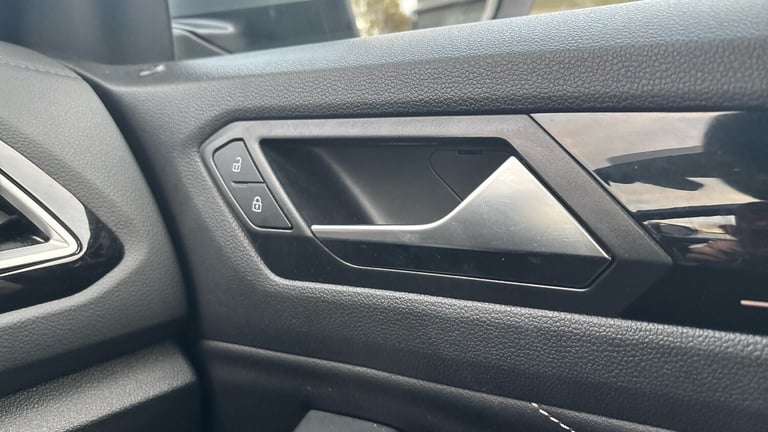 2022 Volkswagen T-Roc 1.5 TSI R-Line 5dr DSG Petrol Hatchback Hatchback Petrol Automatic