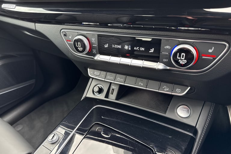 2022 Audi Q5 Edition 1 40 TDI quattro 204 PS S tronic SUV DIESEL Automatic