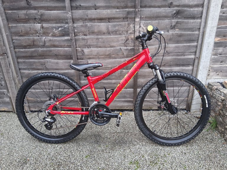 Kids Carrera Blast 24 Inch Wheel Mountain Bike 