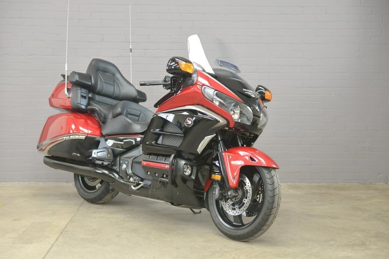 image for 2015 Honda GL1800 Gold Wing 1800 Deluxe