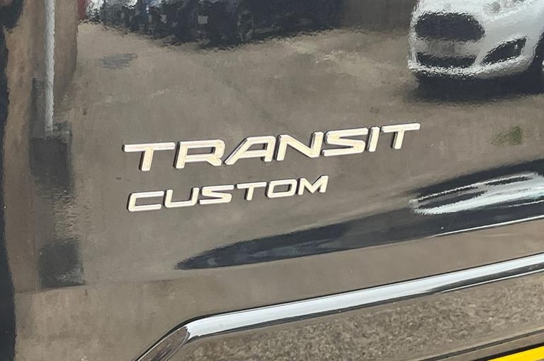 2023 Ford Transit Custom 2.0 EcoBlue 170ps Low Roof Limited Van Auto PANEL VAN DIESEL Automatic