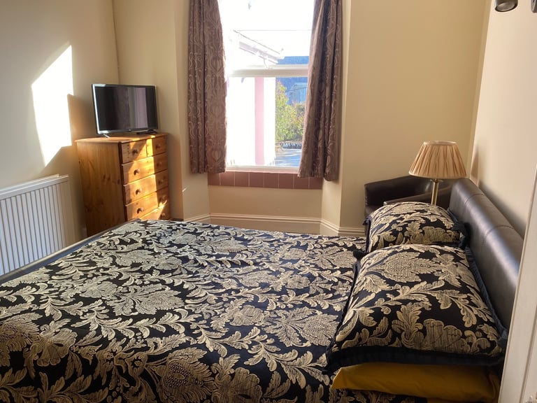Double room to rent - Stoke Plymouth