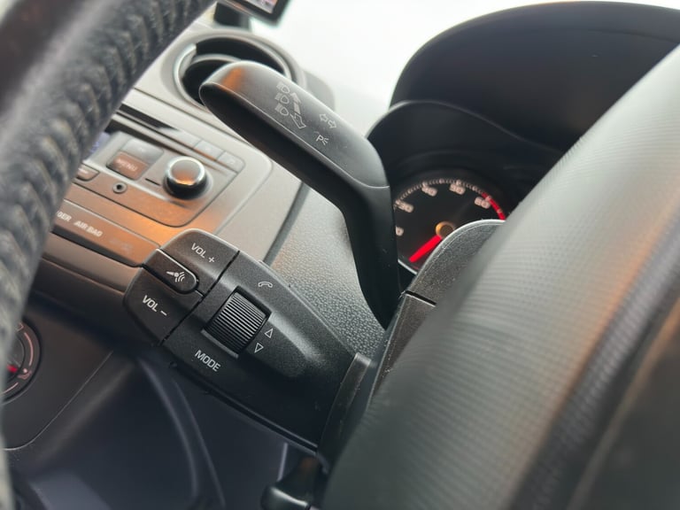 2013 SEAT Ibiza 1.4 Toca 3dr HATCHBACK Petrol Manual