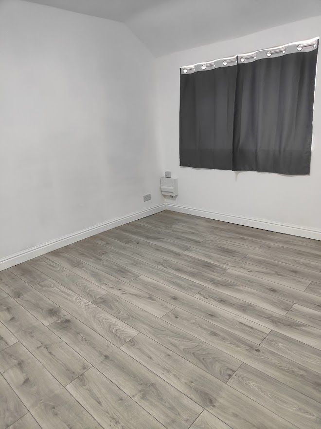U.C. Welcome Luxury Flats / Rooms Available Are you on benefits