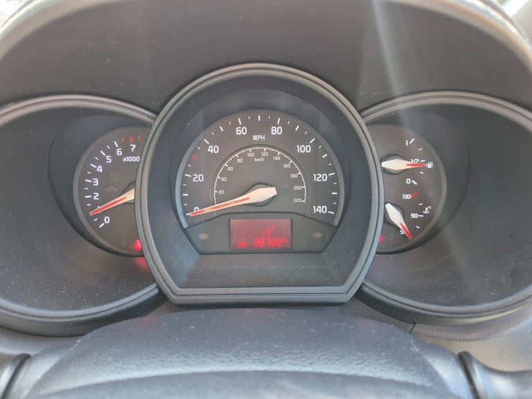 2013 Kia Rio 1.4 2 5dr ISG HATCHBACK Petrol Manual