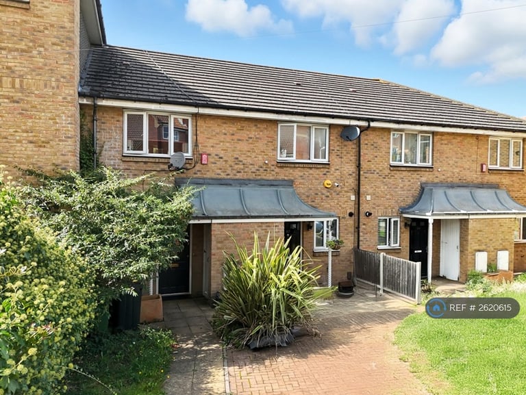 image for 2 bedroom house in Grove Road, Romford, RM6 (2 bed) (#2620615)