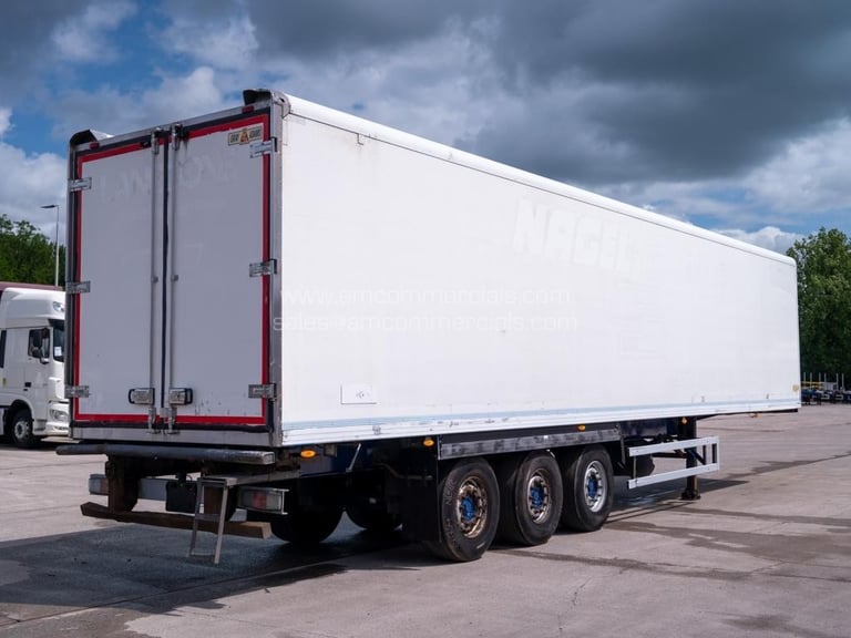 GRAY & ADAMS TWIN EVAP FRIDGE TRAILER