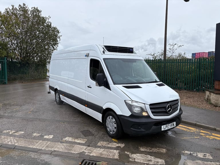 2017 Mercedes Sprinter lwb frige van overnight standby 