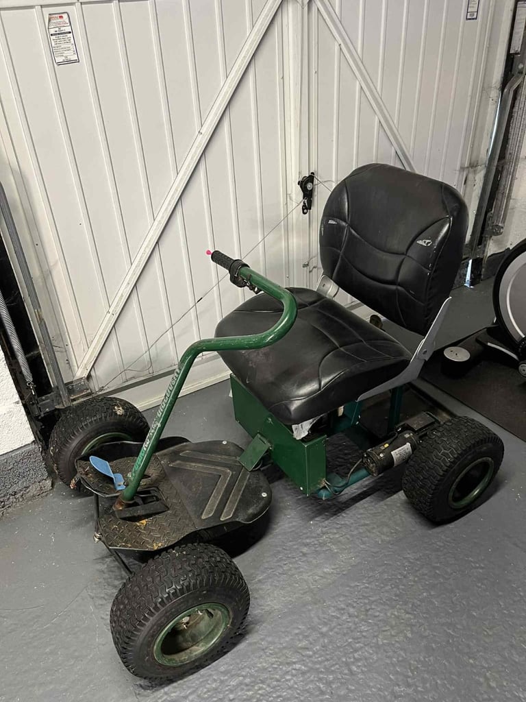 Powakaddy Discovery Single seater electric ride on golf cart buggy