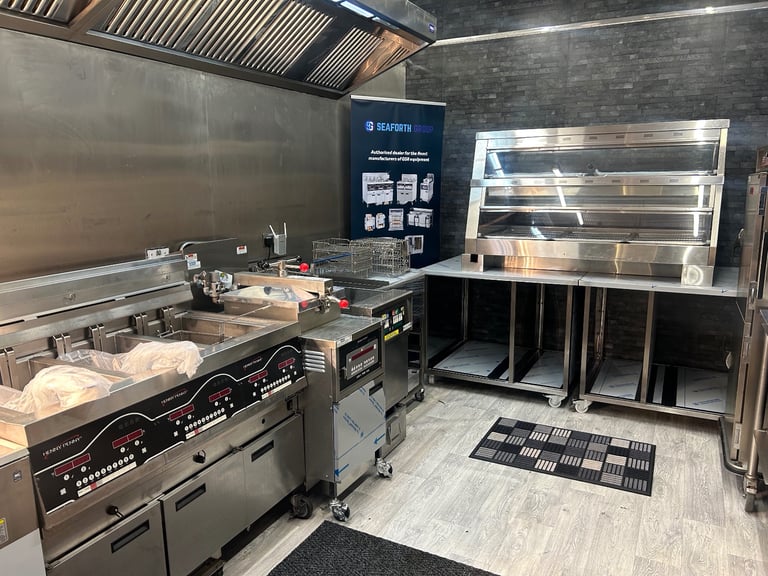 Henny Penny 9 Item Fried Chicken Shop Start Up Deal Free KFC APPROVED Vertical Bun toaster Included 