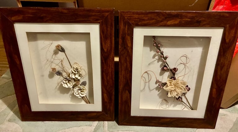 image for Elegant picture frames with flowers
