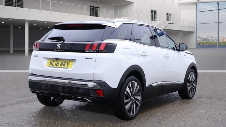 2018 Peugeot 3008 1.5 BlueHDi GT Line Premium 5dr ++ PANROOF / NAV / CAMERA / ULEZ / DAB ++ HATCH...