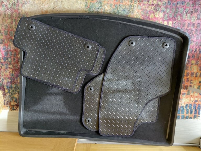 Volvo V40 car mats & boot liner
