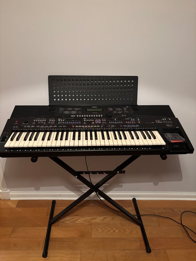 Yamaha PSR1700 + Stand For Sale