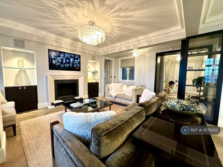 4 bedroom flat in Chiltern Court, London, NW1 (4 bed) (#2579302)