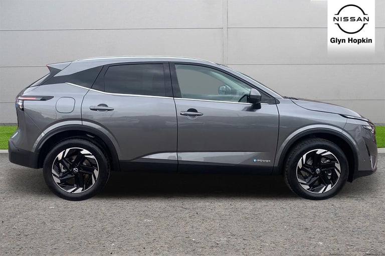 2025 Nissan Qashqai 1.5 E-Power N-Connecta [Glass Roof] 5dr Auto Hatchback Hybrid Automatic