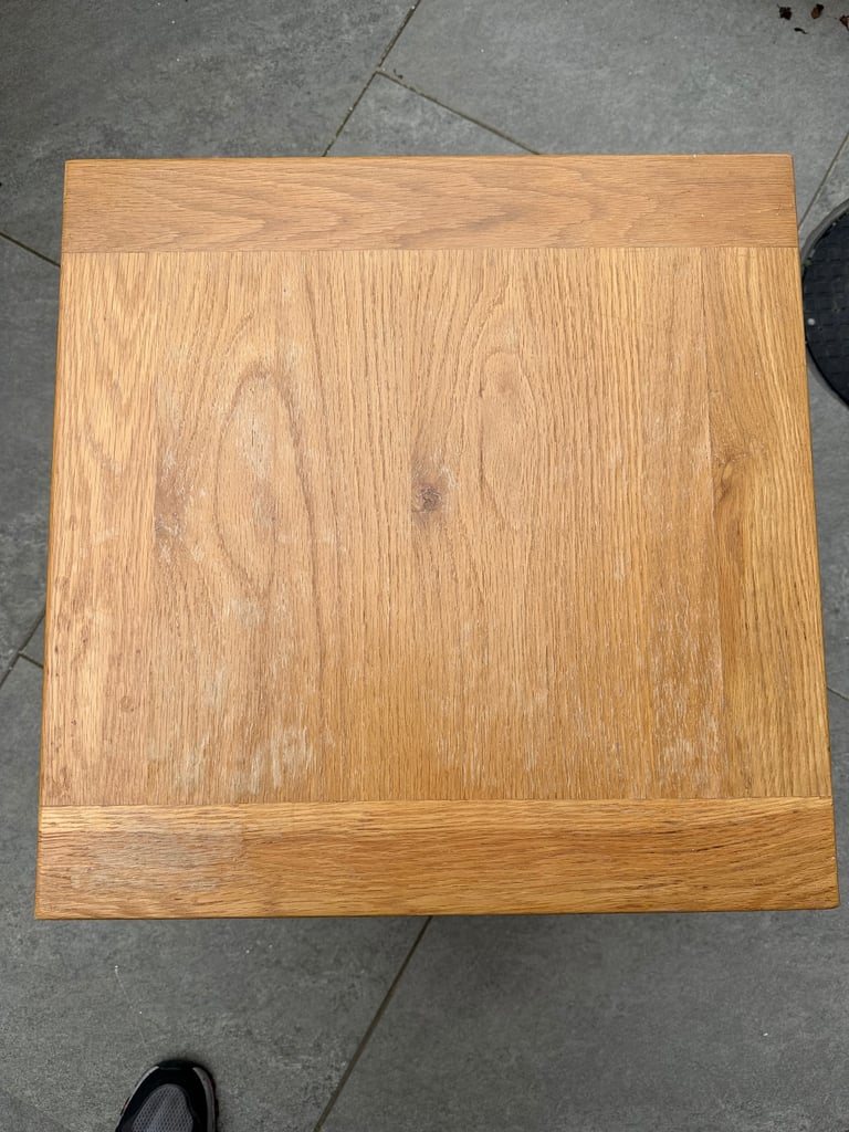 Oak TV cabinet and nest of tables  