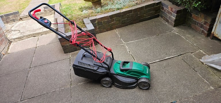 image for Electric lawnmower qualcast 