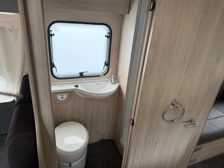 2022 Fiat AUTO-TRAIL EXPEDITION C72 35 P/V MULTIJET II Autotrail Coachbuilt DIESEL Manual