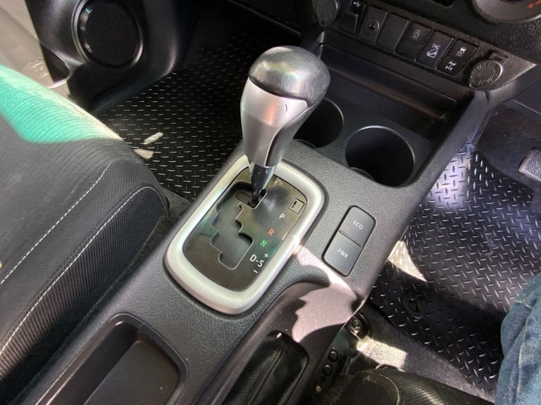 2023 Toyota Hilux 2.4 D-4D Icon Pickup Double Cab 4dr Diesel Auto 4WD Euro 6 (s/s) (150 ps) PICKU...
