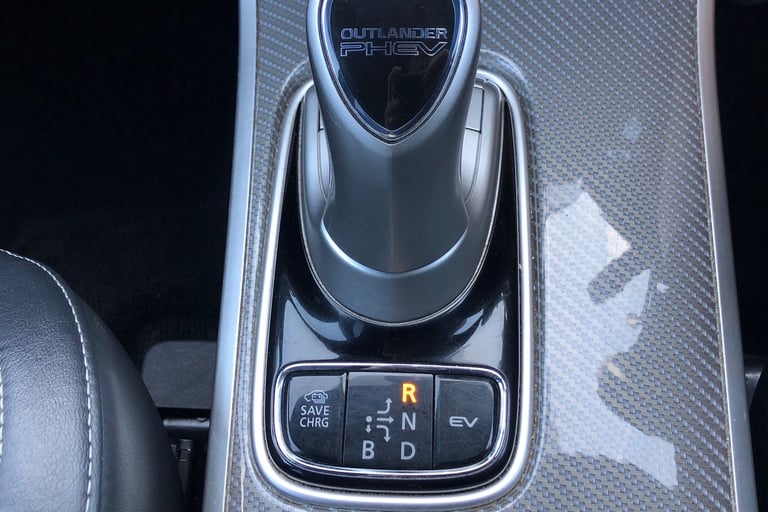 2021 Mitsubishi Outlander 2.4 PHEV Dynamic 5dr Auto SUV PETROL/ELECTRIC Automatic