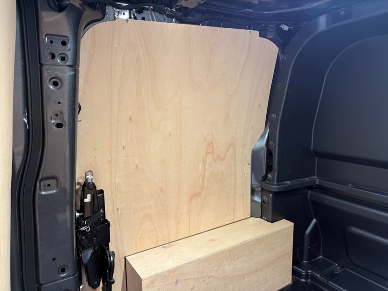 2025 Ford Transit Custom 2.0 EcoBlue 150ps H1 Double Cab Van Limited PANEL VAN Diesel Manual