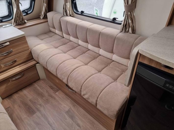 2015 Swift Challenger EVO 442 Used Caravan