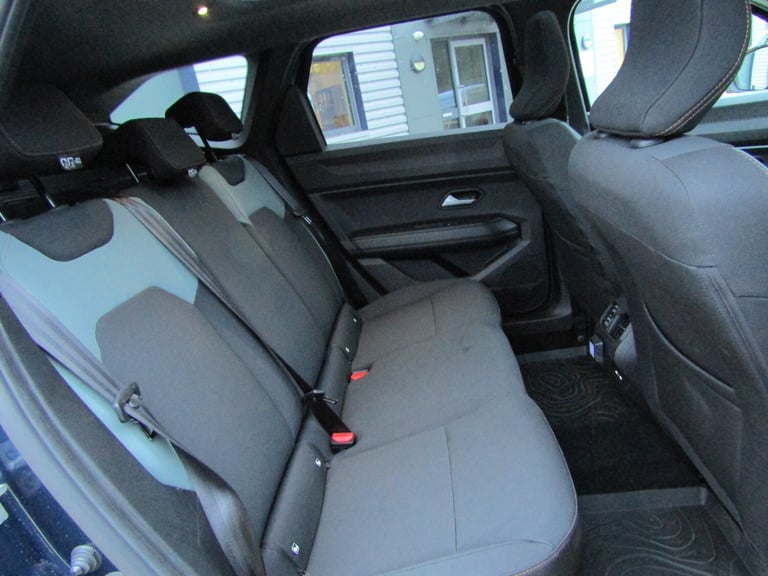  Dacia Bigster 1.2 TCe 140 EXTREME MHEV MILD HYBRID EURO 6 (s/s) LEFT HAND DRIVE  SUV Petrol Manual