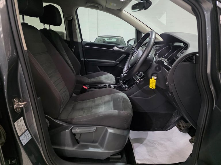 2018 Volkswagen Touran 1.4 TSI SEL DSG Euro 6 (s/s) 5dr MPV Petrol Automatic