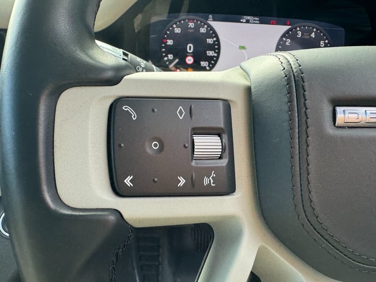 2021 Land Rover Defender 2.0 P300 HSE 90 3dr Auto [6 Seat] Estate Petrol Automatic