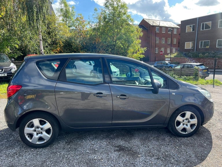 2010 Vauxhall Meriva 1.4T 16V Exclusiv Euro 5 5dr MPV Petrol Manual