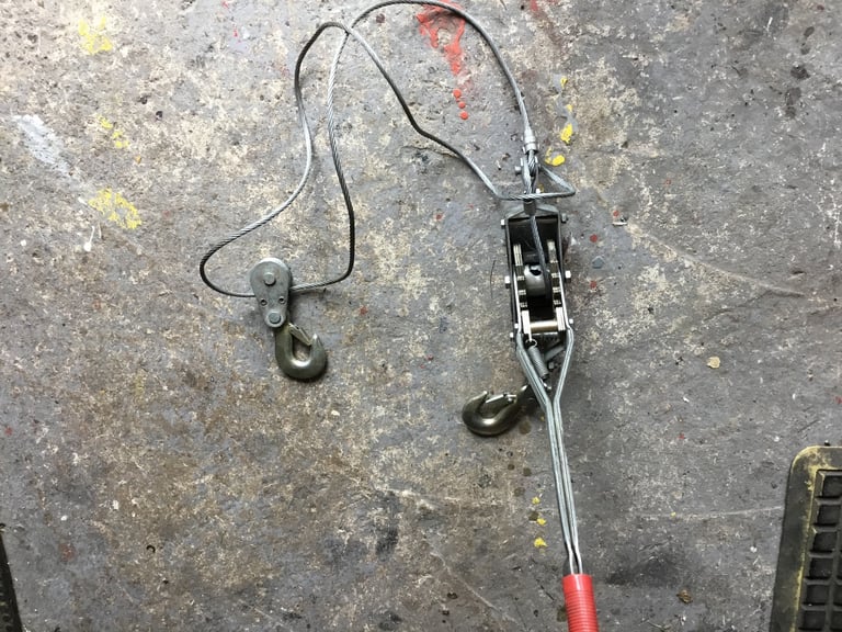 2 hook steel cable puller  hand winch