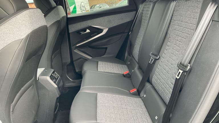 2025 Peugeot 3008 1.2 Hybrid 136 Allure 5dr e-DSC6 Petrol Estate Estate Petrol Automatic