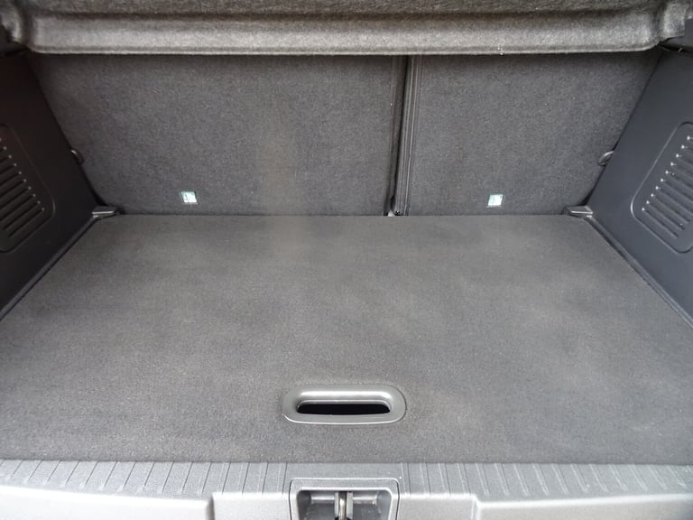 2016 Renault Captur 1.2 TCE Dynamique S Nav 5dr Automatic **LOW MILEAGE*ONLY 10000 MILES** HATCHB...