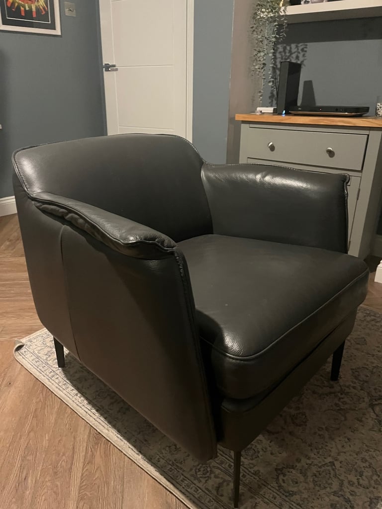Leather armchair 