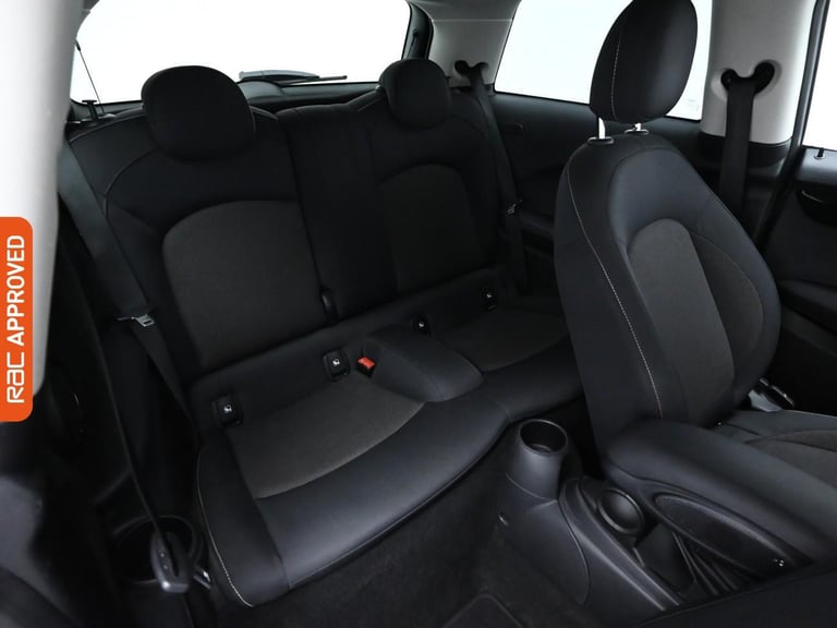 2021 MINI Hatch 1.5 One Classic Hatchback 3dr Petrol Steptronic Euro 6 (s/s) (102 ps) Hatchback P...