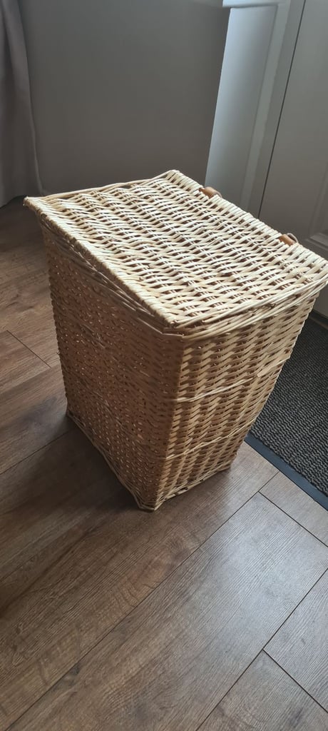 image for Wicker laundry basket 