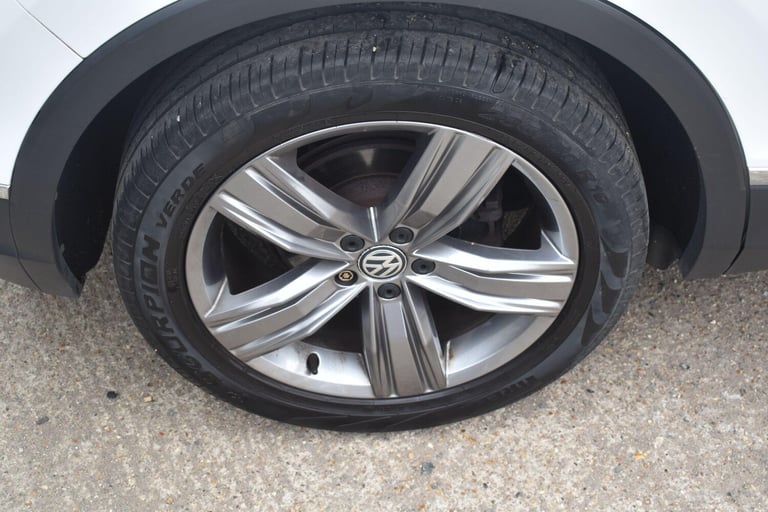2017 Volkswagen Tiguan 2.0 TDI SEL Euro 6 (s/s) 5dr ESTATE Diesel Manual