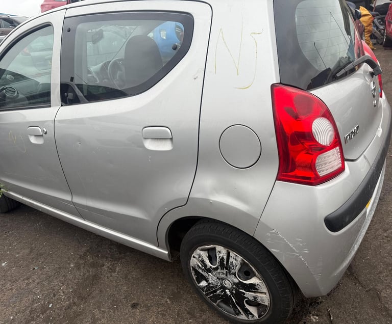 Breaking spare parts nissan pixo silver
