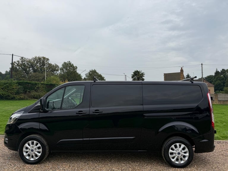 2018 Ford Transit Custom 2.0 300 EcoBlue Limited L2 H1 Euro 6 5dr PANEL VAN Diesel Manual