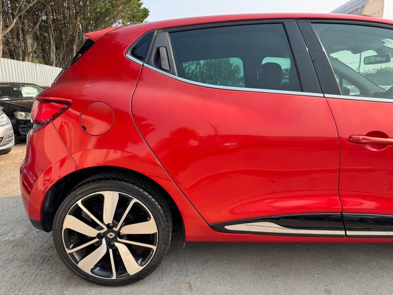 2014 Renault Clio 1.2 DYNAMIC AUTO  Hatchback Petrol Automatic